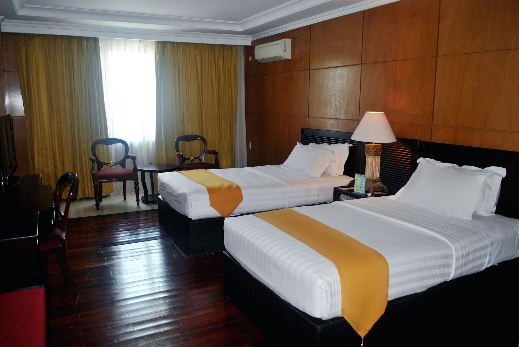 Bumi Senyiur Hotel Samarinda Εξωτερικό φωτογραφία