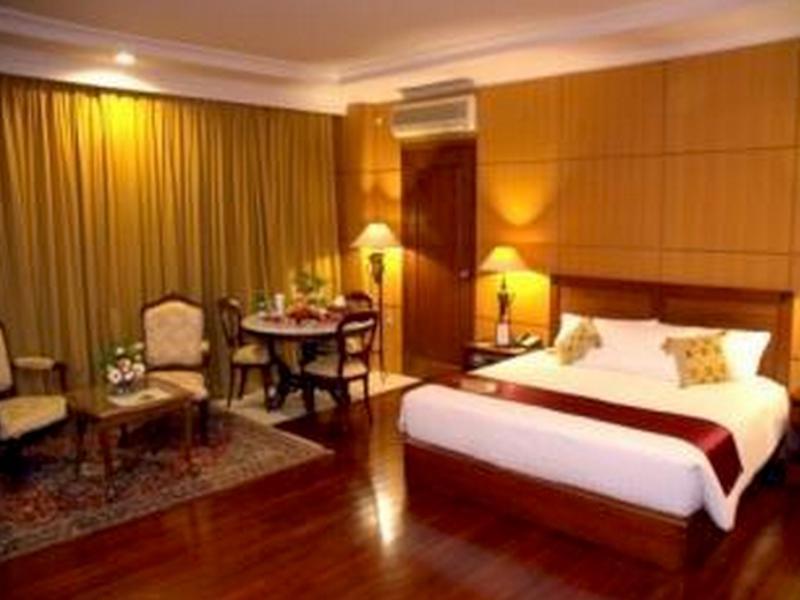 Bumi Senyiur Hotel Samarinda Εξωτερικό φωτογραφία