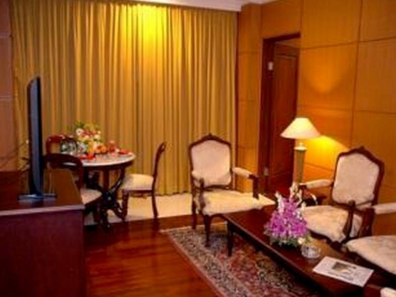 Bumi Senyiur Hotel Samarinda Εξωτερικό φωτογραφία